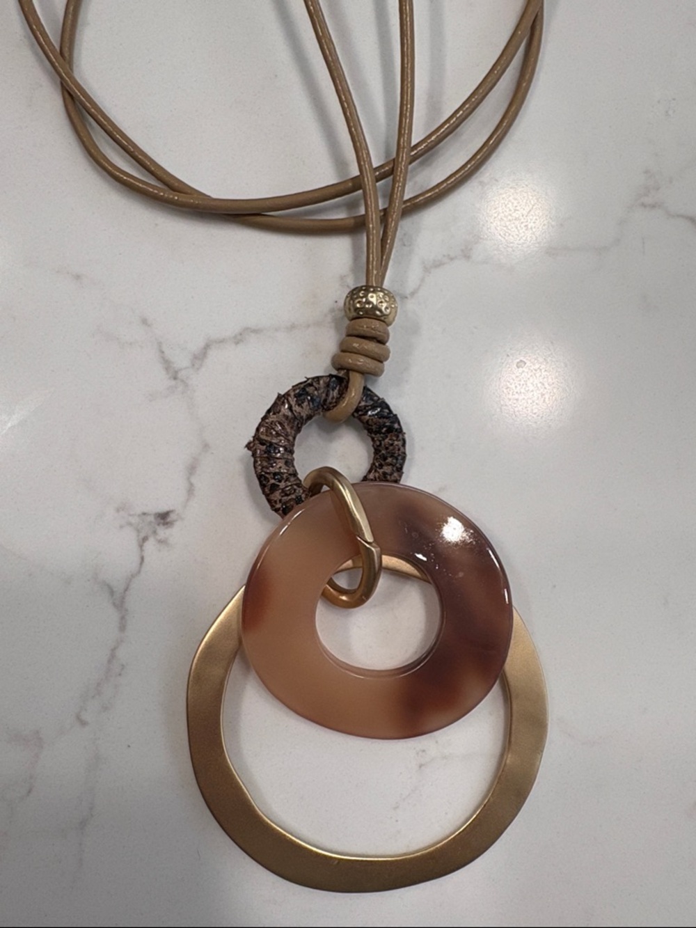 Long necklace with circle layers NWT